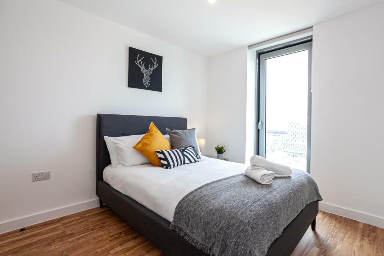 X1 Apartments Salford Quays Exteriör bild